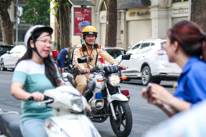 Tăng cường tuần tra kiểm soát bảo đảm giao thông trên tuyến