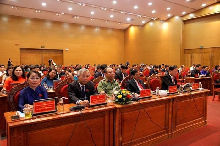 Các đại biểu tham dự kỳ họp. Ảnh: H.P