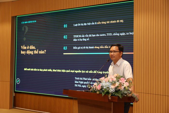 TS. Lê Đạt Chí - Trưởng khoa Tài chính, UEH