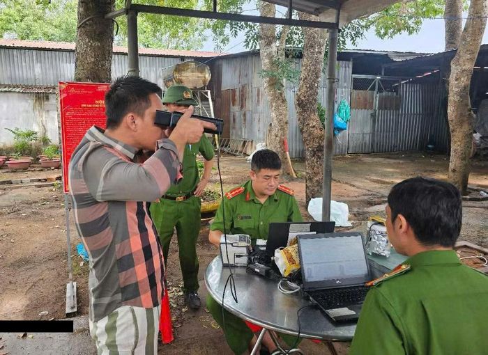 Trại tạm giam phối hợp với Phòng Cảnh sát quản lý hành chính về trật tự xã hội thu nhận hồ sơ cấp Căn cước cho phạm nhân đặc xá năm 2026.