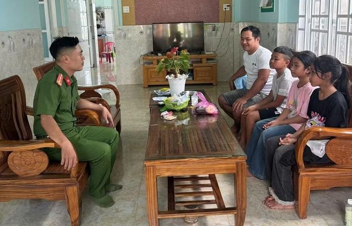 Công an xã Bảo Lâm 2 tuyên truyền về phòng chống đuối nước, tai nạn mùa hè.
