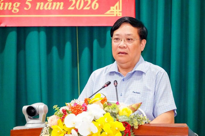 Đồng chí Phạm Thành Ngại, Chủ tịch UBND tỉnh Đồng Tháp phát biểu tại hội nghị.