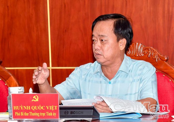 Phó Bí thư Thường trực Tỉnh ủy Huỳnh Quốc Việt đề nghị Sở Nội vụ tiếp tục việc hướng dẫn, kiểm tra về thực hiện phân cấp, phân quyền gắn với số hóa công tác cán bộ.