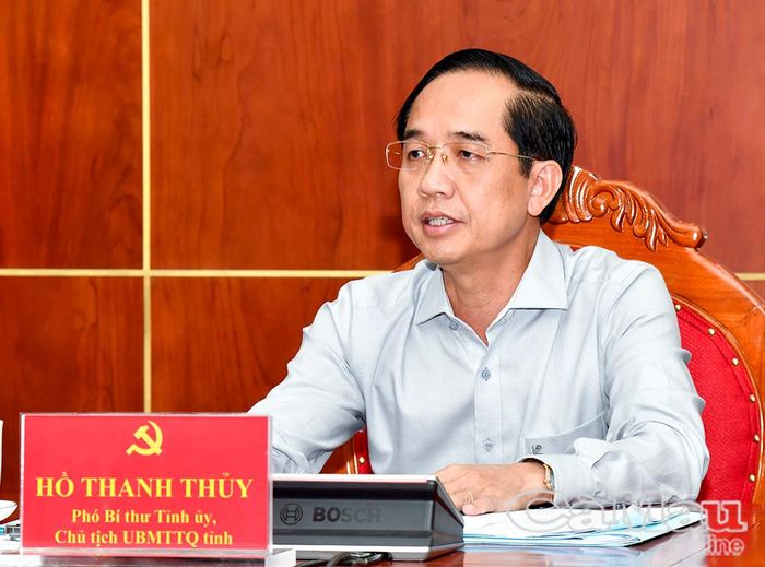 Chủ tịch Ủy ban MTTQ Việt Nam tỉnh Cà Mau Hồ Thanh Thủy yêu cầu ngành Nội vụ sớm triển khai Đề án vị trí việc làm, bố trí đúng người, đúng việc, nâng cao hiệu quả vận hành của bộ máy hành chính. 