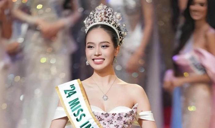 Thanh Thủy đăng quang Hoa hậu Việt Nam năm 2022. Ảnh internet 