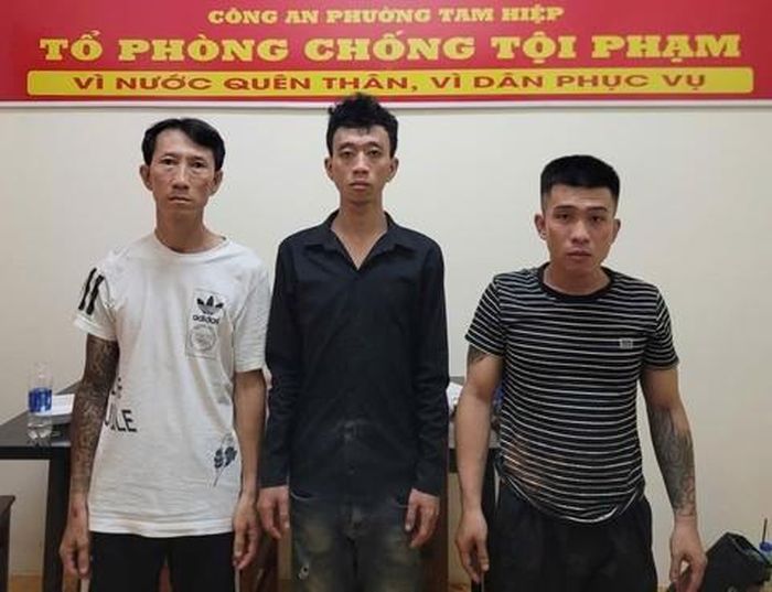 - Ảnh:Các đối tượng có liên quan đang bị tạm giữ hình sự để điều tra