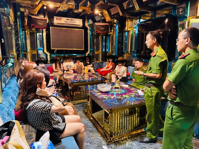 Kiểm tra các cơ sở lưu trú và cơ sở kinh doanh ngành nghề có điều kiện