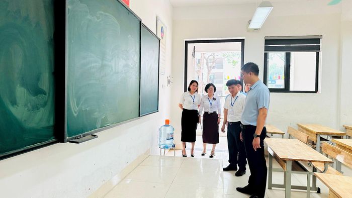 Công tác kiểm tra, giám sát cũng được thực hiện thường xuyên, liên tục trong suốt quá trình tổ chức kỳ thi. Ảnh: Thành Luân