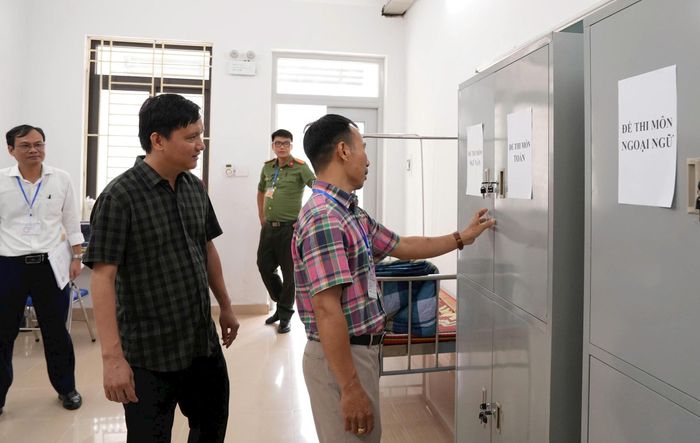 Xã Bát Tràng đảm bảo kỳ thi diễn ra nghiêm túc, thuận lợi. Ảnh: Phương Lộc