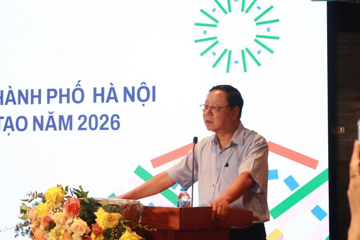 Tiến sĩ Nguyễn Thế Hùng, Phó Chủ tịch, Tổng Thư ký Hội Di sản văn hóa Việt Nam phát biểu tại chương trình. Ảnh: Vi Giáng