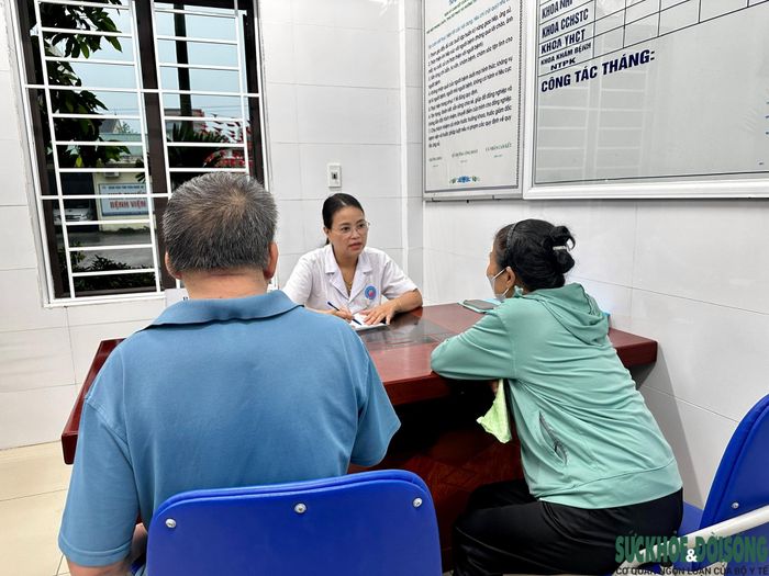 Các bác sĩ khuyến cáo người mắc bệnh tâm thần cần được theo dõi sát trong mùa nắng nóng, khi nhiệt độ cao có thể làm bệnh diễn biến nặng hơn và tăng nguy cơ tái phát.