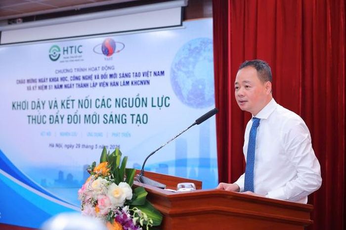 GS.TS Trần Hồng Thái, Ủy viên Trung ương Đảng, Bí thư Đảng ủy, Chủ tịch Viện Hàn lâm Khoa học và Công nghệ Việt Nam phát biểu tại sự kiện. Ảnh: T. Hiếu