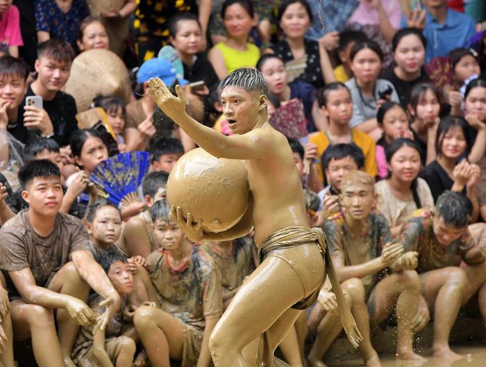Giây phút tạo dáng ngẫu hứng của một quân cầu. 