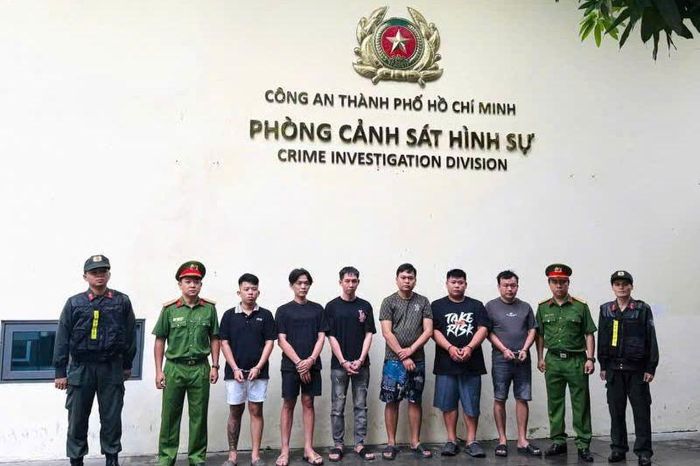  Nhóm thanh niên tại cơ quan công an. Ảnh: CA 