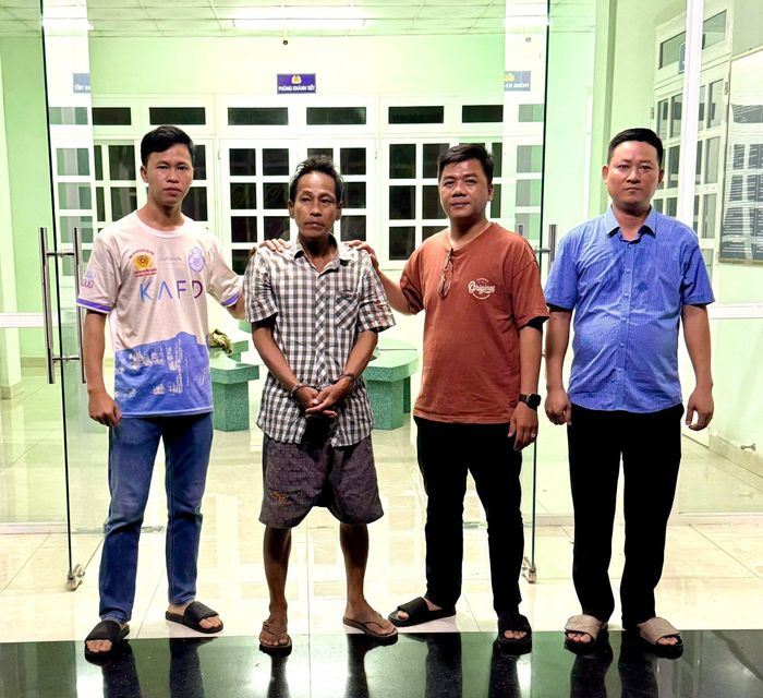 Lực lượng thuộc Phòng PC01 bắt nhiều người trốn thi hành án. Ảnh: CA