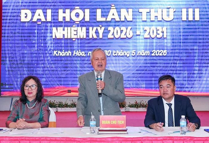 Đoàn Chủ tịch chủ trì Đại hội