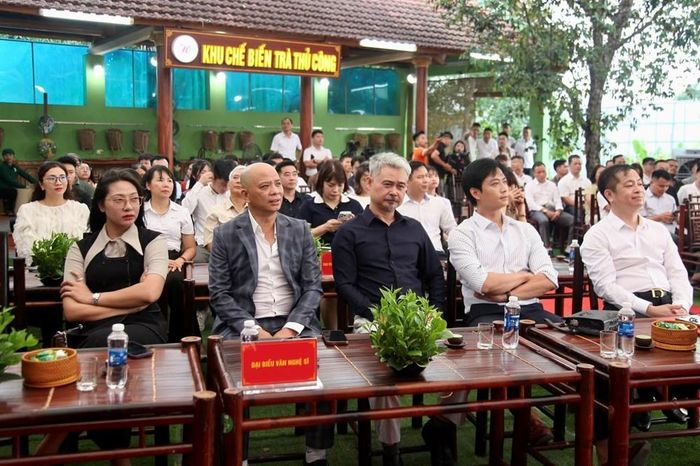 Các nghệ sỹ nổi tiếng tham dự hội nghị