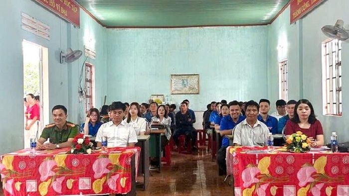 Buổi tuyên truyền thu hút đông đảo người dân trên địa bàn tham gia