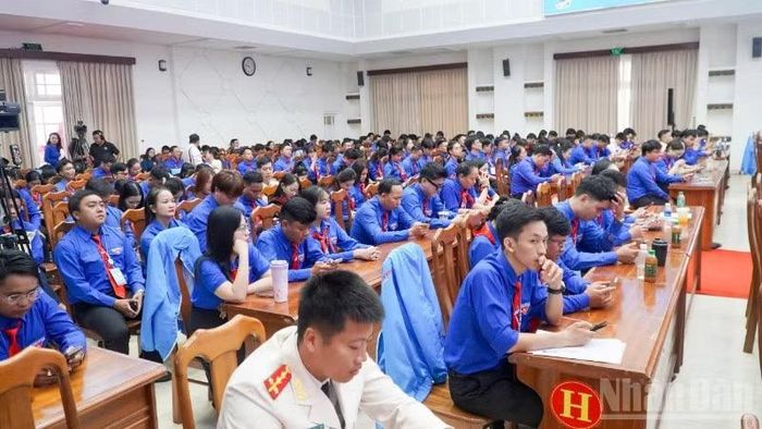Đại hội có sự tham dự của 350 đại biểu chính thức, đại diện cho hơn 600 nghìn hội viên, thanh niên trên toàn thành phố.