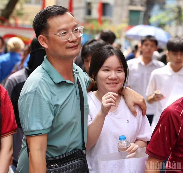 Đồng hành cùng con chinh phục ước mơ.