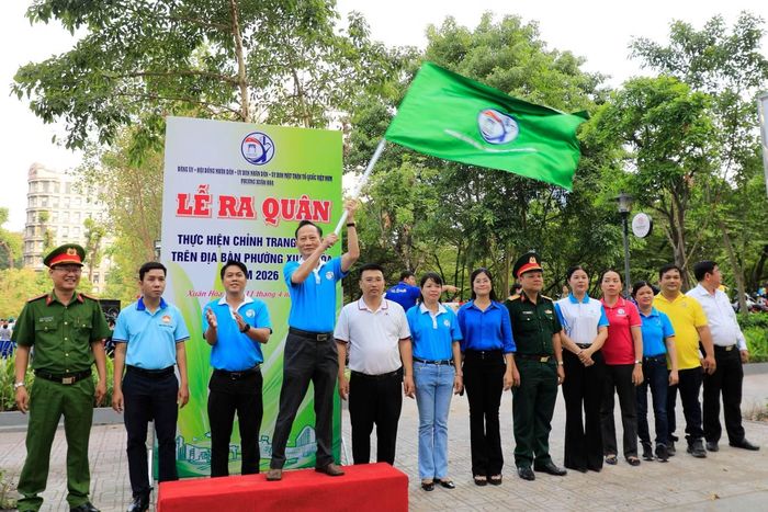 Lãnh đạo phường Xuân Hòa triển khai công tác ra quân chỉnh trang đô thị trên địa bàn phường năm 2026.