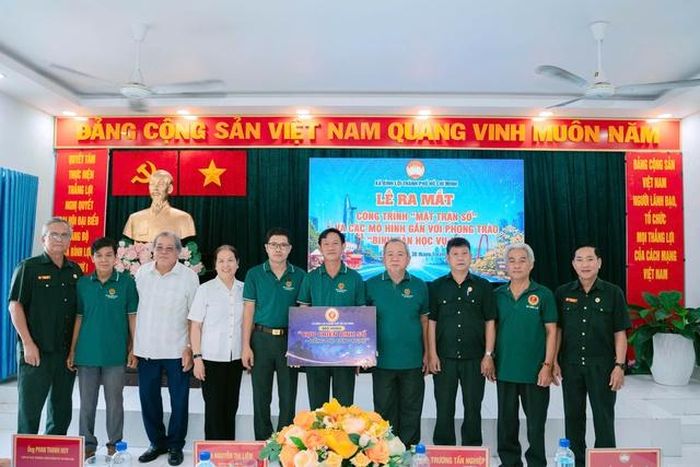 Mô hình "Cựu chiến binh số - Đồng đội công nghệ" của Hội Cựu chiến binh xã