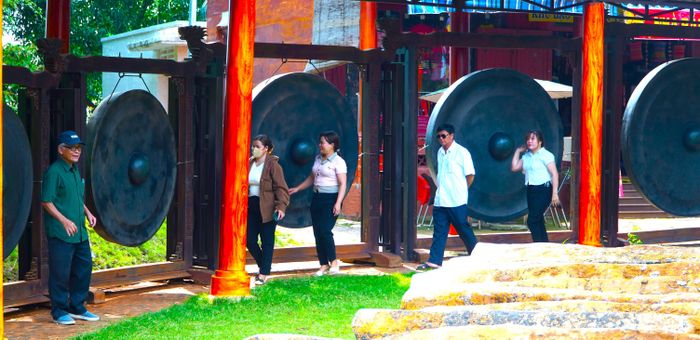  Du khách đến trải nghiệm 