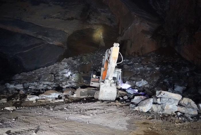 Hiện trường một vụ tai nạn lao động xảy ra ngày 20/5/2026 tại mỏ khai thác đá của Công ty TNHH Anh Tuấn thuộc thôn Quý Long, xã Cẩm Tú, tỉnh Thanh Hóa khiến 3 công nhân tử vong.