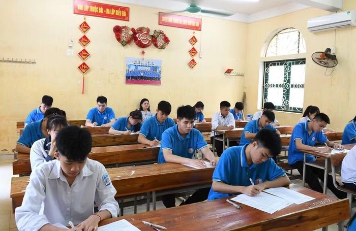 Học sinh "tập dượt" trước Kỳ thi tốt nghiệp THPT 2026