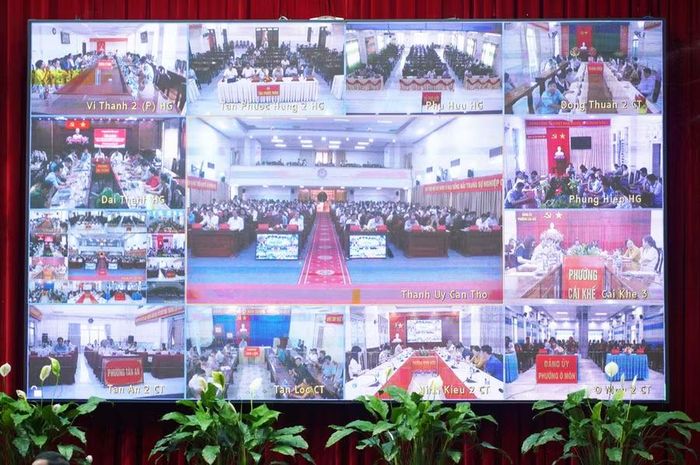 Hội nghị kết hợp trực tuyến với các địa phương.