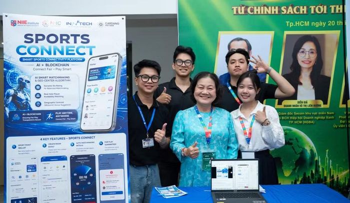Khu vực trưng bày sản phẩm các dự án tham gia cuộc thi. Ảnh: BTC.
