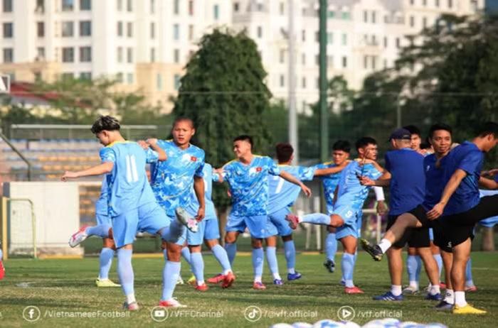 Lúc này, U19 Việt Nam đã có mặt Indonesia và chuẩn bị những bước cuối cùng cho giải U19 Đông Nam Á 2026.