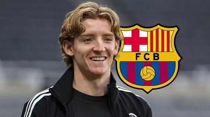 Đội chủ sân Camp Nou đã nhanh chóng xuống tiền để giành chiến thắng trước sự cạnh tranh từ Bayern Munich và Liverpool.