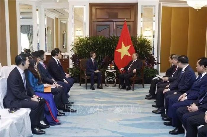  Tổng Bí thư, Chủ tịch nước Tô Lâm tiếp ông Wong Kim Yin, Tổng Giám đốc Tập đoàn Sembcorp. Ảnh: Thống Nhất/TTXVN 