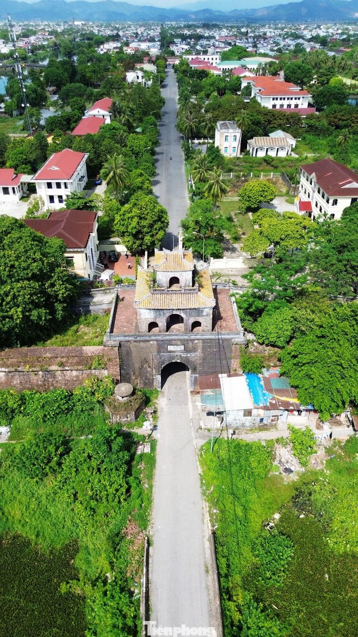 Sau khi Bộ Chỉ huy Quân sự TP. Huế chuyển trụ sở, khu vực Mang Cá được địa phương tiếp nhận quản lý. Tuy nhiên, thời gian gần đây, cửa Kẻ Trài chỉ mở theo giờ hành chính và đóng kín hai ngày cuối tuần.