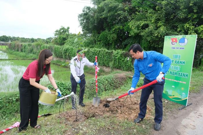 Nhiều hoạt động được triển khai đồng loạt sau lễ ra quân.