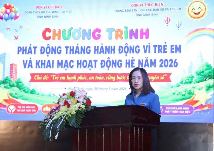 Chị Lê Thị Mai Phương phát biểu tại chương trình. Ảnh: TĐNB