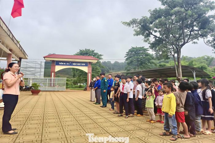  Ngày 30/5, Đoàn xã Đạ Tẻh 2 phối hợp tổ chức ra quân Chiến dịch thanh niên tình nguyện hè và hưởng ứng Tháng hành động vì trẻ em 2026 tại thôn Tôn Klong. 