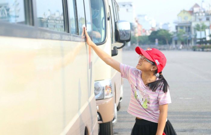 Thanh thiếu nhi Nghệ An hăng hái lên đường tham gia khóa huấn luyện tại Trường Quân sự.