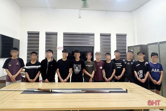 Người dùng mạng xã hội cần tự nâng cao nhận thức, nói "không" với các hành vi tìm hiểu, giao dịch, mua bán vũ khí trên mạng xã hội.