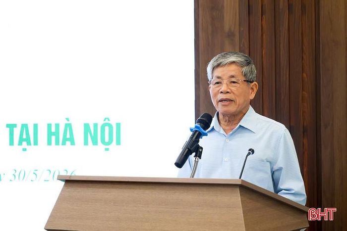 Ông Đặng Quốc Tiến, nguyên Chủ tịch Hội đồng hương Hà Tĩnh tại Hà Nội cảm ơn sự quan tâm, đồng hành của tỉnh Hà Tĩnh và các địa phương, các hội viên trong suốt nhiều năm qua.