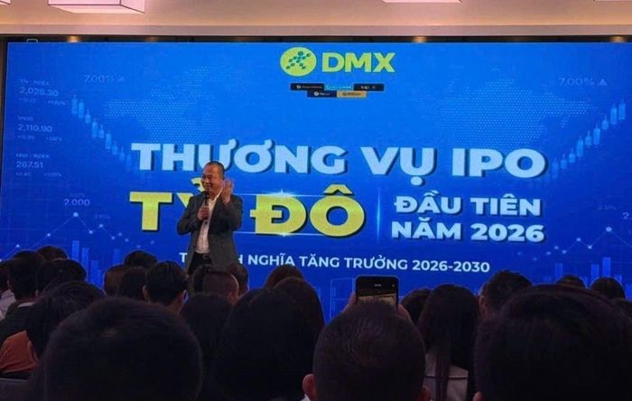 Ông Đoàn Văn Hiểu Em tại sự kiện roadshow