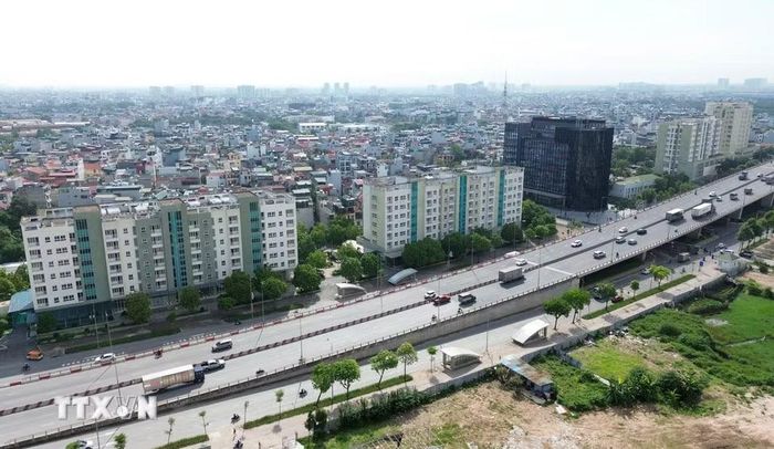 Khu tái định cư Thượng Thanh, phường Việt Hưng (Hà Nội) gồm 5 tòa chung cư cao dưới 10 tầng. (Ảnh: Quốc Khánh/TTXVN)