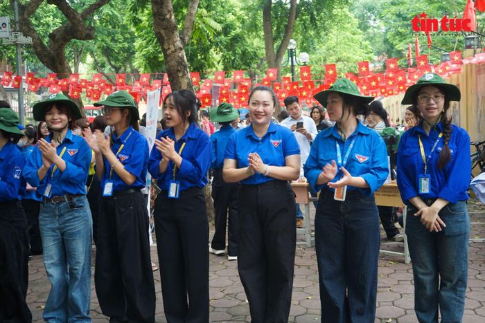 Sức trẻ Thủ đô lan tỏa trong mùa thi năm 2026.