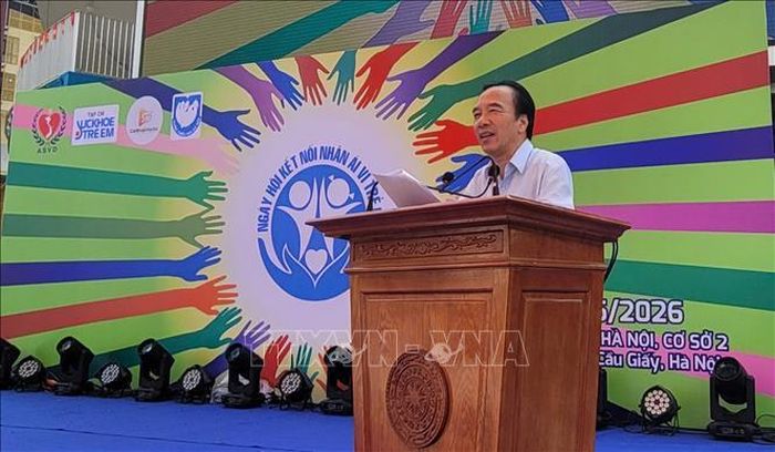 Chủ tịch Hội Bảo trợ người khuyết tật Việt Nam Ngô Sách Thực phát biểu.