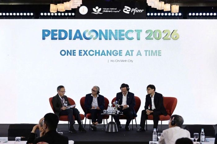 Tại hội thảo khoa học quốc tế PediaConnect 2026 được tổ chức tại TP Hồ Chí Minh mới đây, các chuyên gia y tế đầu ngành chia sẻ các giải pháp phòng ngừa sớm trước gánh nặng bệnh lây truyền qua đường hô hấp ở trẻ em. Ảnh: BTC