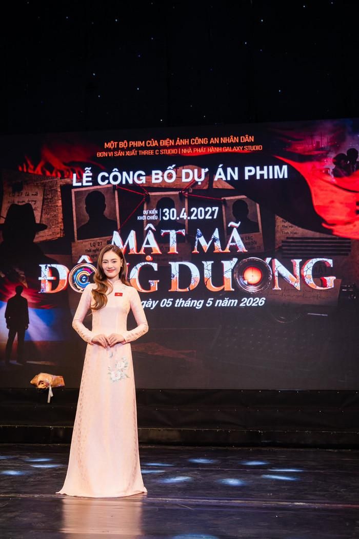 Mật Mã Đông Dương đánh dấu màn tái xuất điện ảnh của Lan Ngọc sau nhiều năm. Ảnh: FBNV