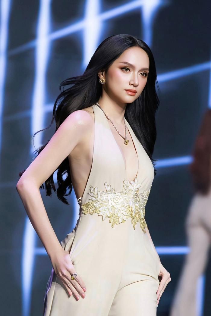 Hương Giang tiếp tục trở thành tâm điểm chú ý tại Miss Grand International All Stars 2026 nhờ kinh nghiệm sân khấu và sức hút truyền thông.