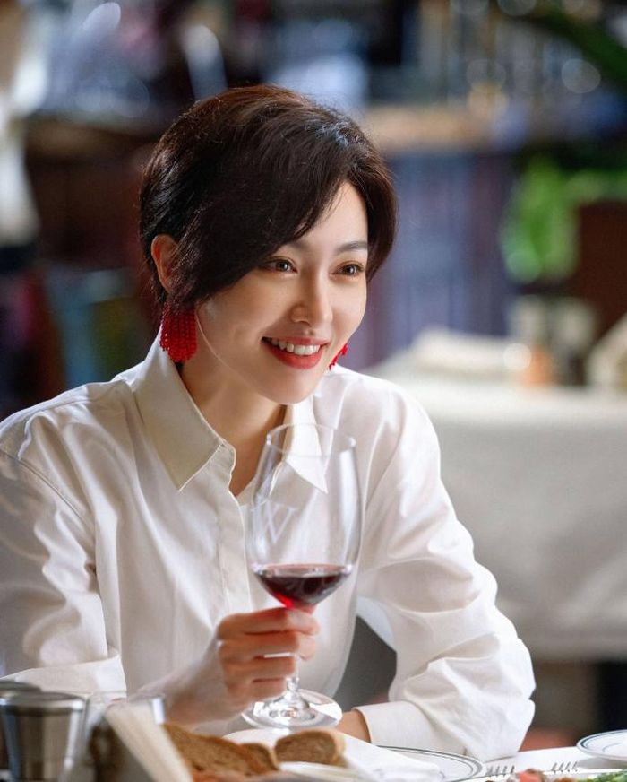 Màn tái xuất của Đường Yên chưa tạo được hiệu ứng đủ mạnh để giúp nữ diễn viên trở lại đường đua giải thưởng.