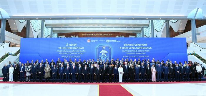 Các đại biểu tại Lễ mở ký Công ước Hà Nội - tháng 10/2025. Ảnh: VGP